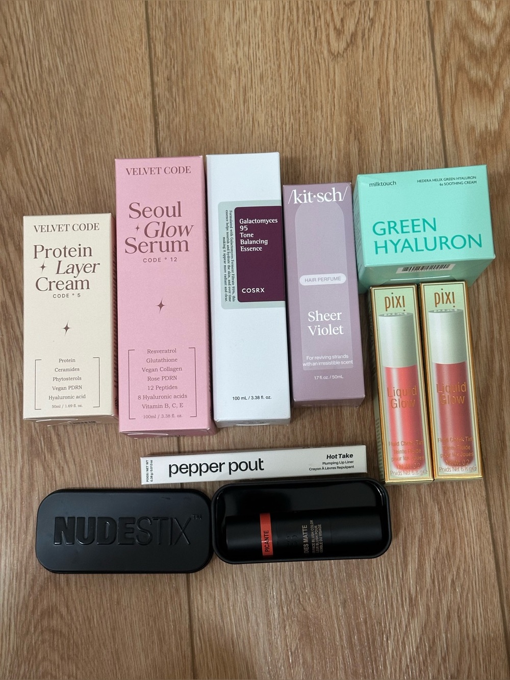 COS Green Hyaluron Hydrating Primer - skincare beauty bundle